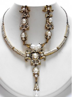 Victorian-Jewelry-Set-1750VN480